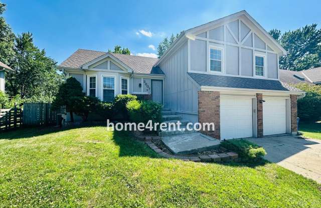 A Beautiful Olathe Home in a Quiet Neighborhood w/ Hardwood Floors and a Fenced Yard! photos photos