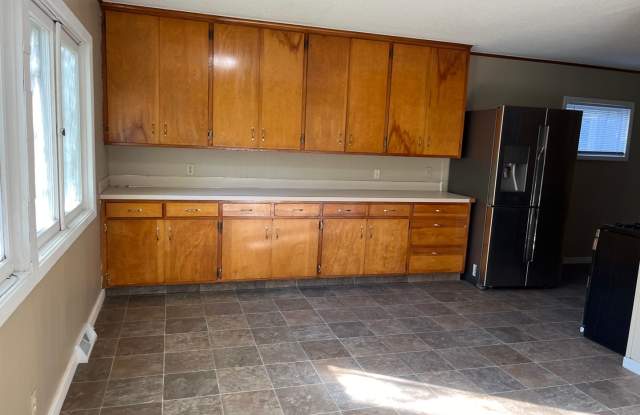 4 bedroom, 2 bathroom home in the peaceful community of Mahtomedi access to White Bear Lake Gallery 3