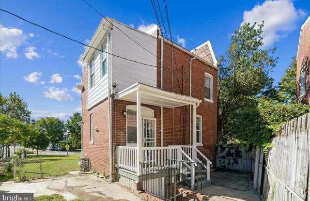 401 SHEPHERD Street NW Gallery 3