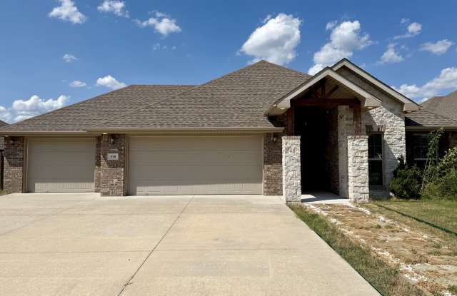 520 Arkansas Black Gallery 1