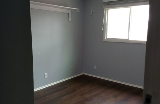 1613 W FAIRMONT Drive Gallery 4