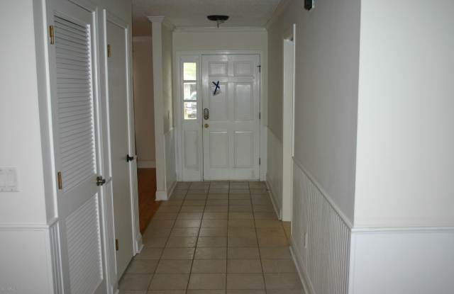 12415 AUTUMNBROOK TRL W Gallery 2