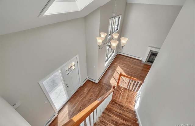 9 Oak Avenue Gallery 4