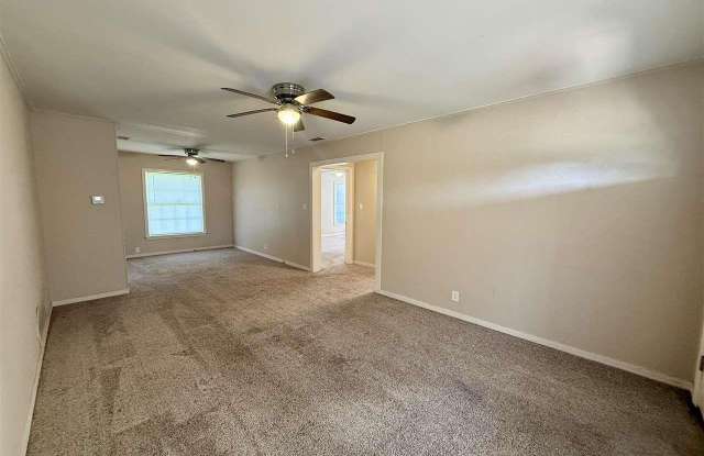 1638 DAYTON AVENUE Gallery 2