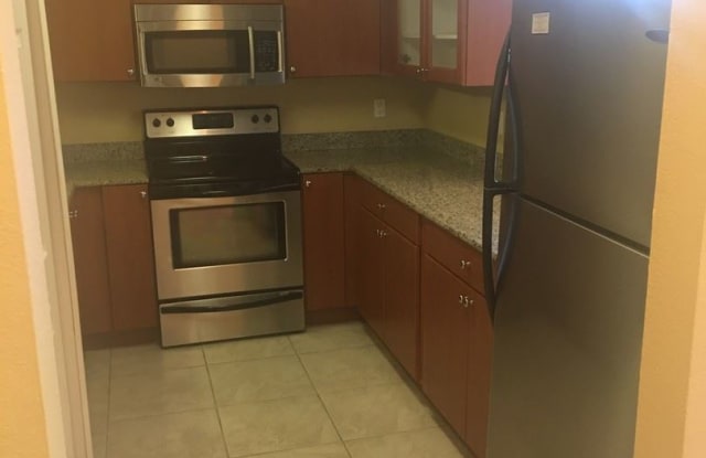 237 Countrywalk Place #202 - 237 Countrywalk Pl, Altamonte Springs, FL 32701