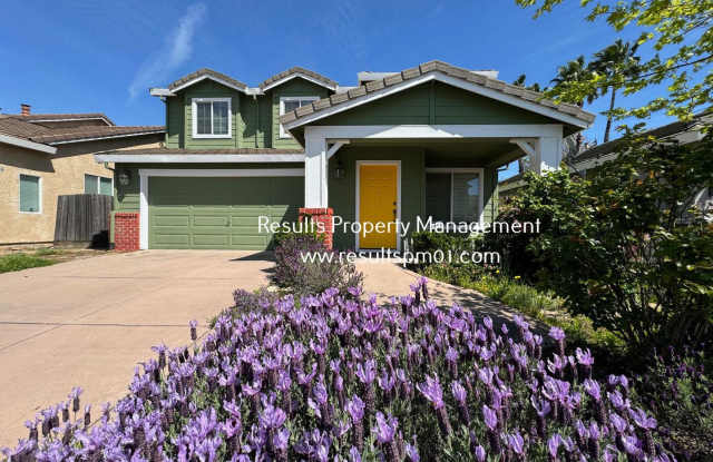 Roseville 4 Bedroom Beauty with Bonus Room! photos photos