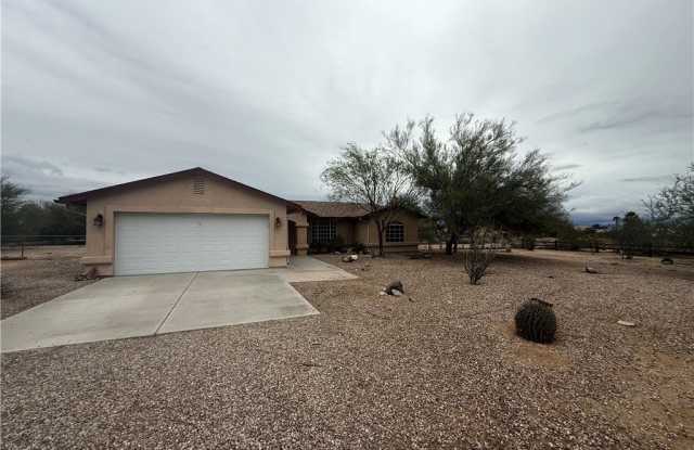 3734 N Mercury Road - 3734 North Mercury Road, Golden Valley, AZ 86413