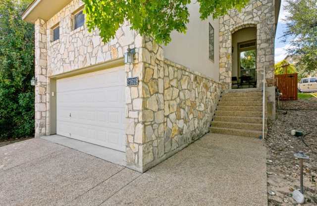21619 ANDREWS GDN Gallery 2