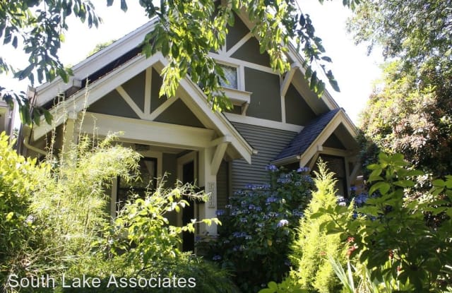 1911 5th Ave W - 1911 5th Avenue West, Seattle, WA 98119