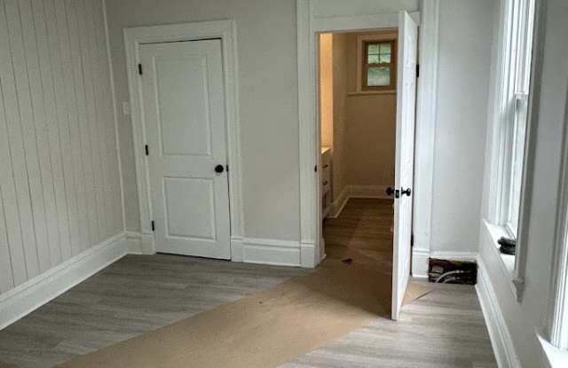 1494-1496 Crafton BoulevardApartment 1 Gallery 4