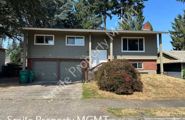 Remodeled Split - Level House in a Quiet Community photos photos Remodeled Split - Level House in a Quiet Community photos photos