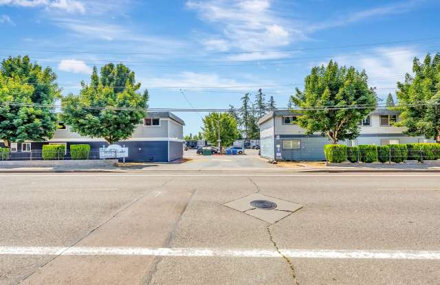 Willow Lake Apartments Gallery 2