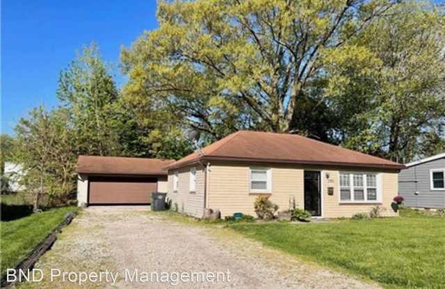 1301 Hugo St - 1301 Hugo Street, Maumee, OH 43537
