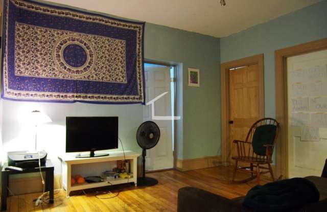 Nice 4 bed next to the green line in Allston photos photos