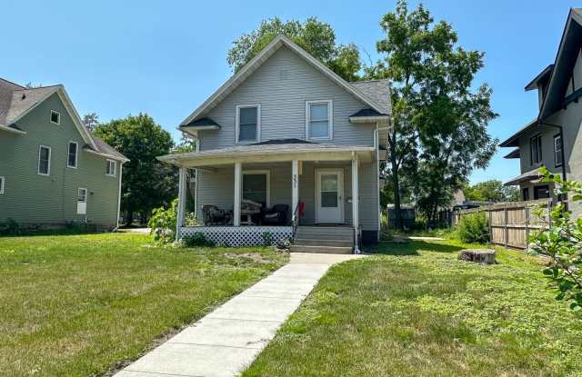 531 Welch Ave photos photos