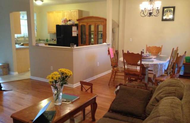 85 SHELLEY CIRCLE Gallery 3