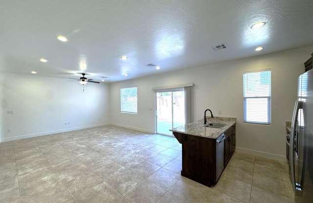 326 N 2470 W Gallery 3
