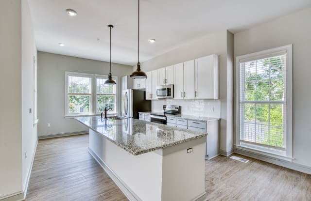 655 East Bay Gallery 2