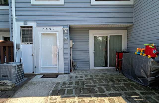 8603 SACRAMENTO DRIVE - 8603 Sacramento Drive, Fairfax County, VA 22309