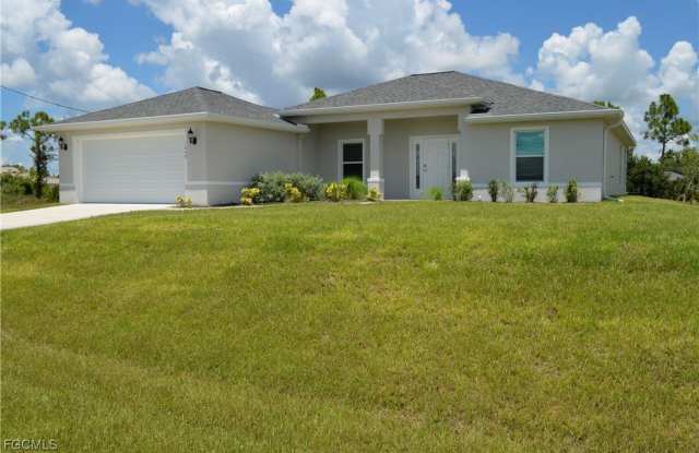 1049 NE 44th Street photos photos