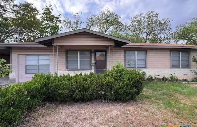 868 W Merriweather Street photos photos
