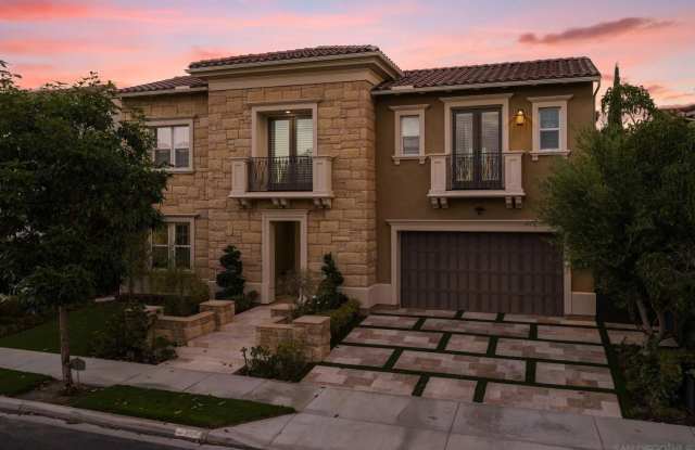 4720 Borden Gallery 2