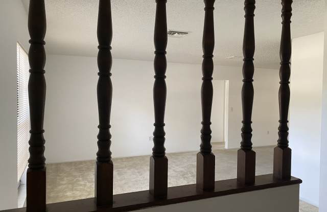 15409 Timberline Dr Gallery 2