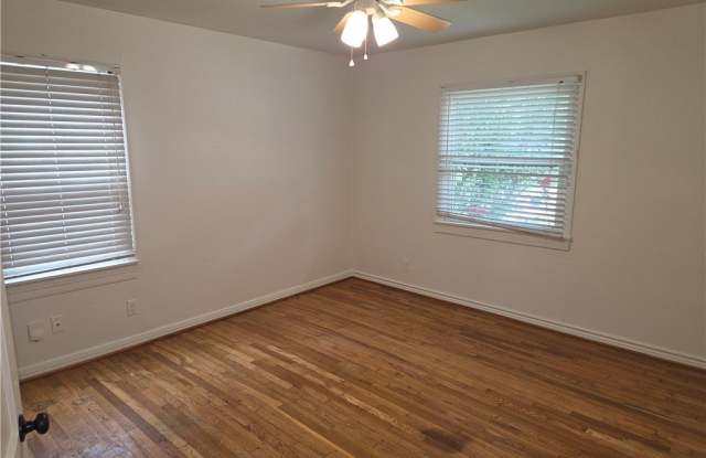 1909 S 15th Street Gallery 4