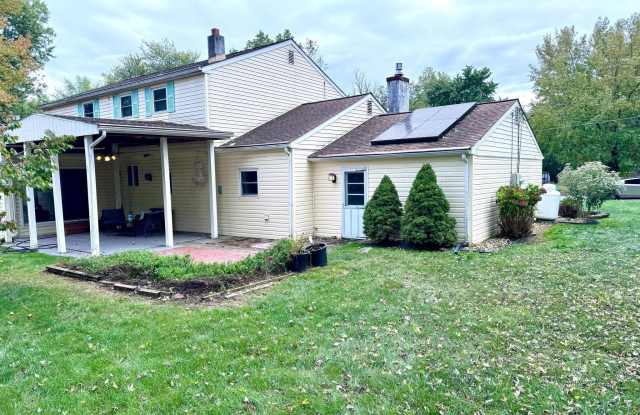 1553 PEACH TREE LANE Gallery 2