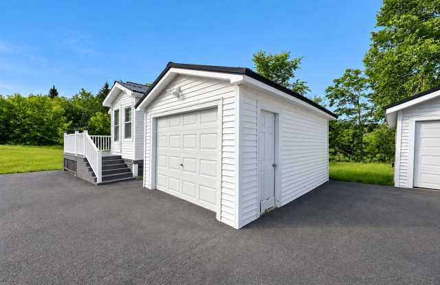 82 South Caribou Road Gallery 1