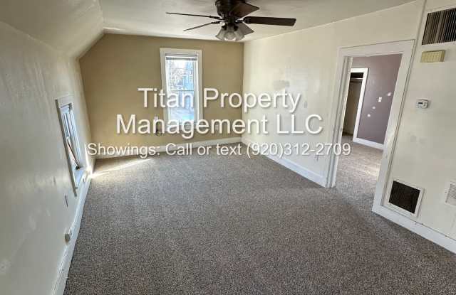 1319 North Superior Street - 1/2 Gallery 1