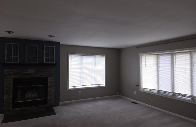 4043 Westover Drive Gallery 2
