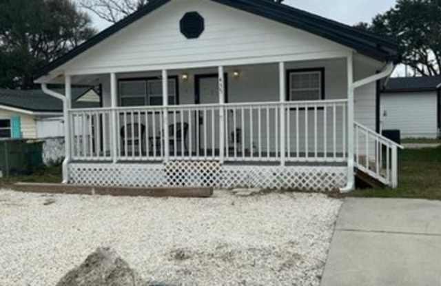 435 10TH Place S - 435 10th Place South, Jacksonville Beach, FL 32250