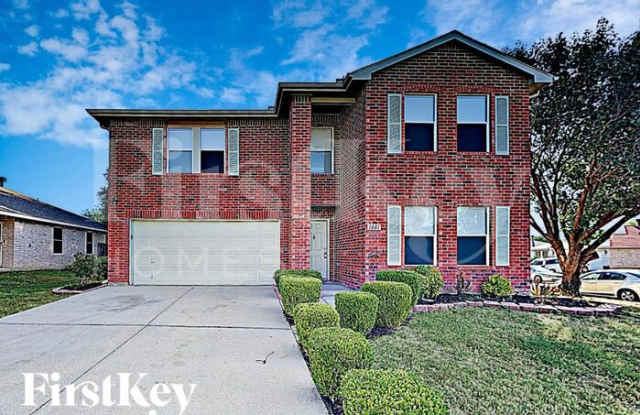 1001 Mazourka Drive - 1001 Mazourka Drive, Arlington, TX 76001