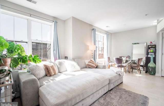 989 S BUCHANAN Street unit: 318 photos photos