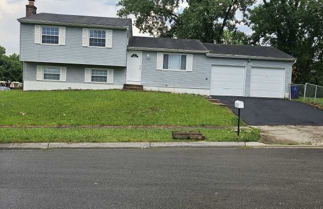 2551 Niantic Dr photos photos