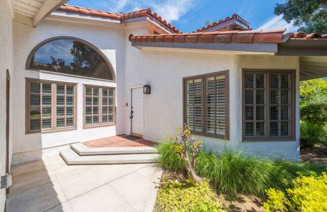 Manhattan Village Single Family Gallery 4