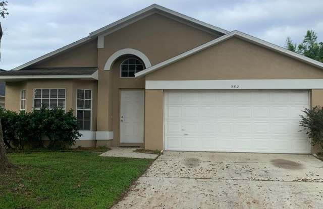 3/2 Home For Rent at 982 Little Creek Road Orlando, FL 32825 photos photos