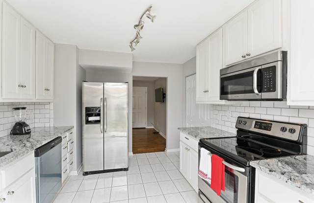 6309 Thunderbird Dr photos photos