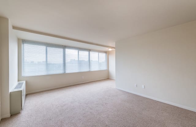 The 925 Apartments Gallery 3