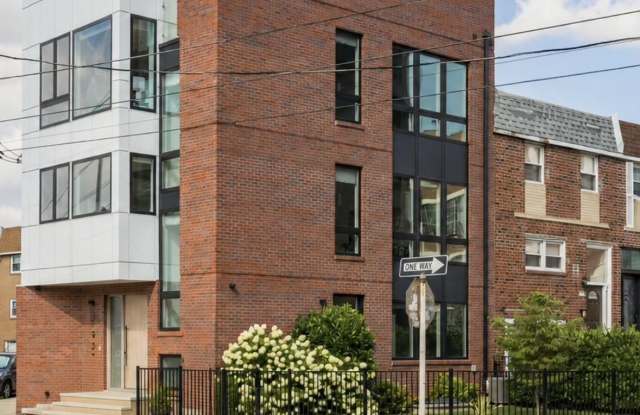 527 BROWN Street photos photos