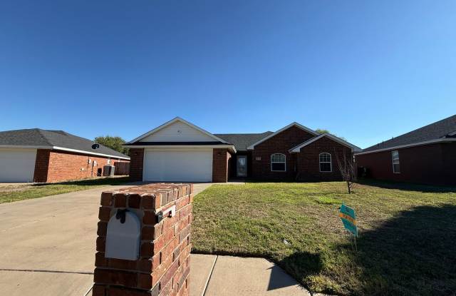 Mesa School District! 3 Bedroom Home! Dogs Okay! Gallery 1