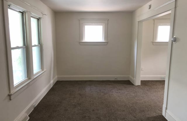 3045 W 114 - 3045 West 114th Street, Cleveland, OH 44111