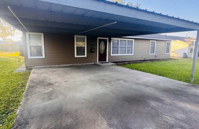 2237 11th Street photos photos