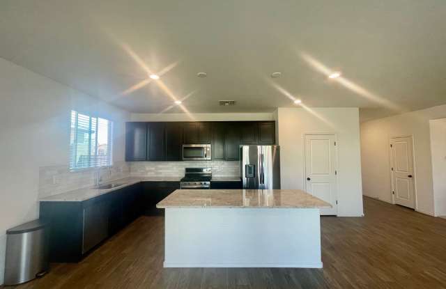3206 N 198th Dr photos photos