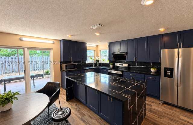 4257 NW 57th Dr Gallery 4