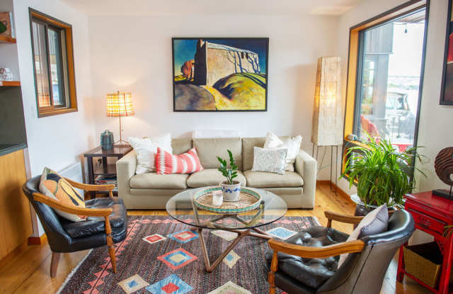 2235 Fairview Ave E #12 Gallery 3