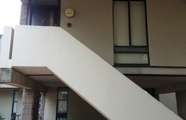 Spacious 2-Bedroom/2 Bath Bi-Level Garden Condo w/ Private Terrace in Coldspring! photos photos