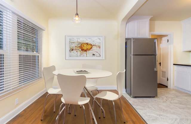 609 1/2 H Street, 609 1/2 Gallery 3