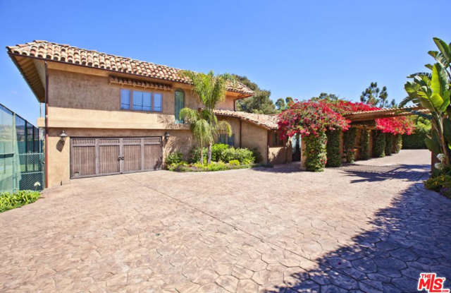 6574 DUME DRIVE Gallery 3